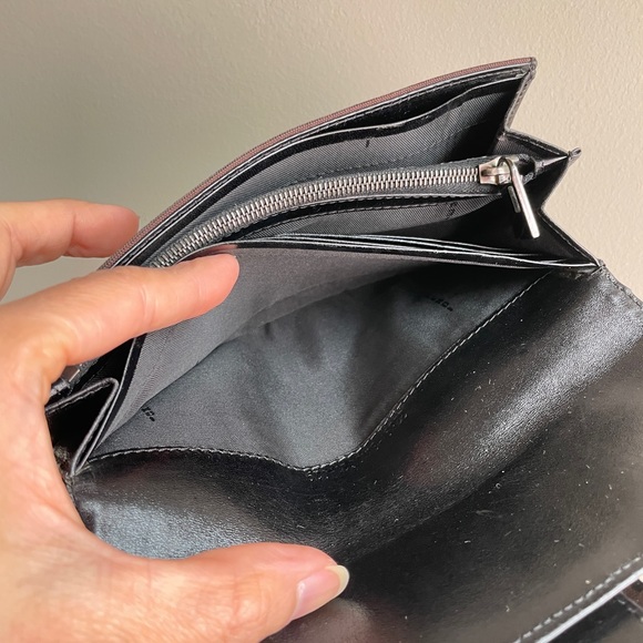 Authentic Fendi wallet - Picture 9 of 12